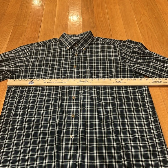 L.L.Bean men’s traditional fit cotton plaid button down shirt size medium . - Picture 7 of 9